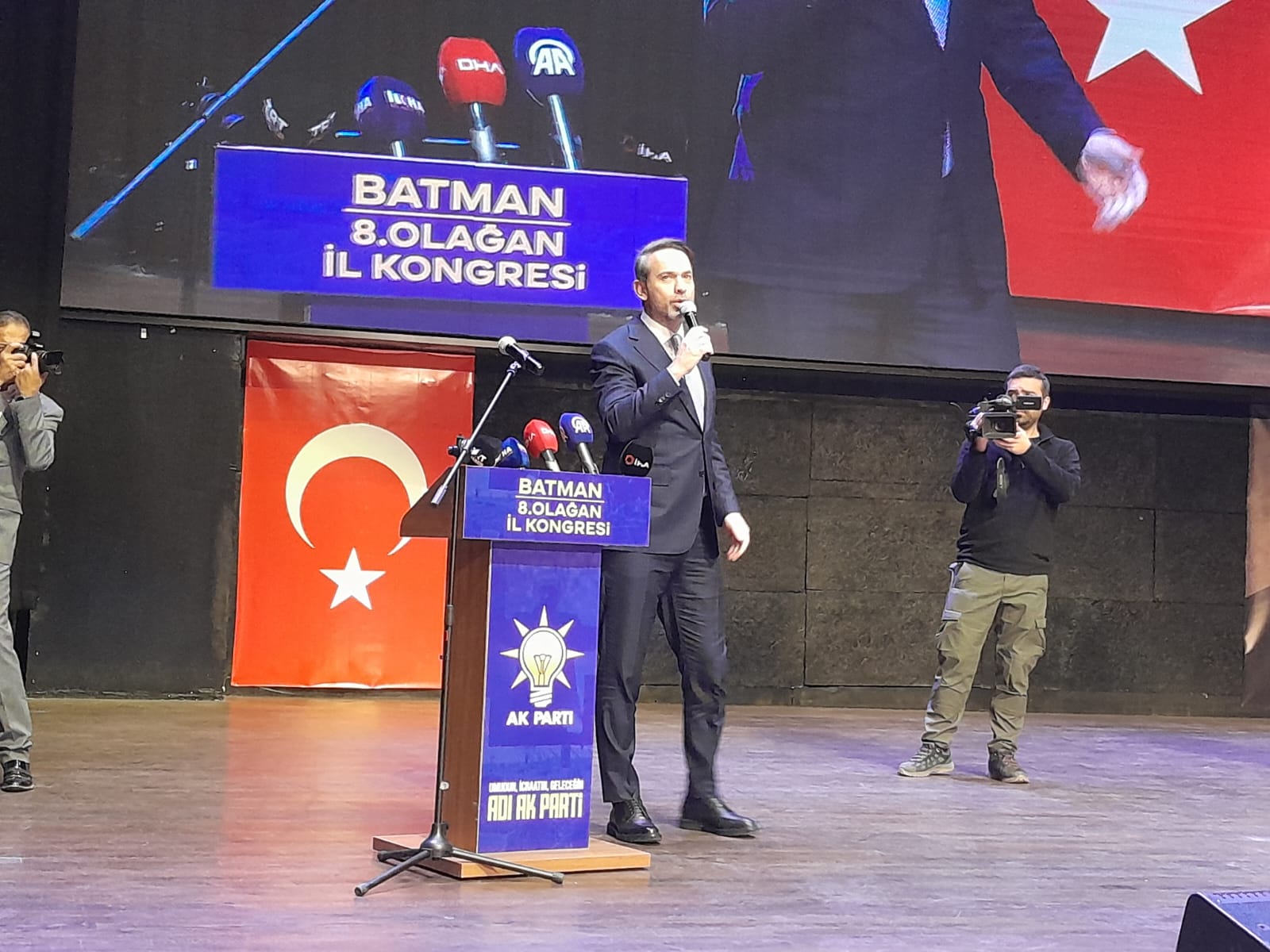 Bakan Bayraktar Batman'da Konuştu: "Mazlumların Yanında Durmaya Devam Edeceğiz"